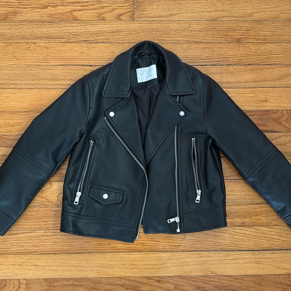 Zara girls black faux leather jacket with zippers. Size 7